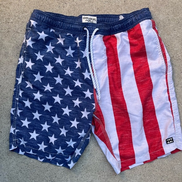 Men's Billabong Shorts Multicolor USA Flag 32 Board Layback Pocket Surf Beach 1A - Picture 1 of 14